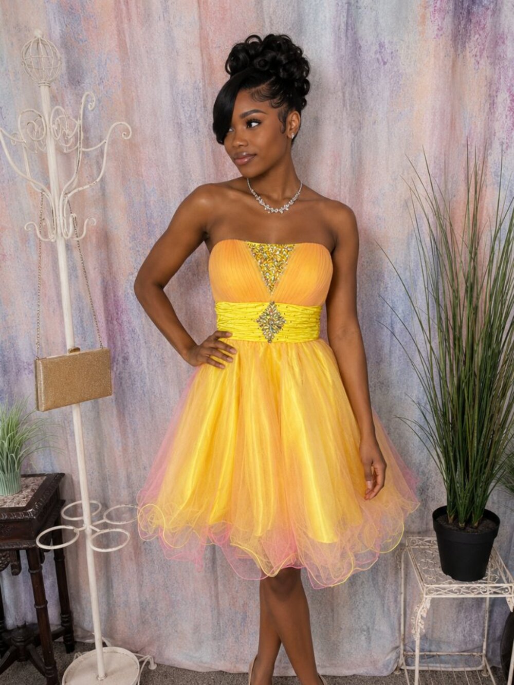 📌Strapless Crystal Embellishment Tulle Cocktail - Homecoming - Formal Dress